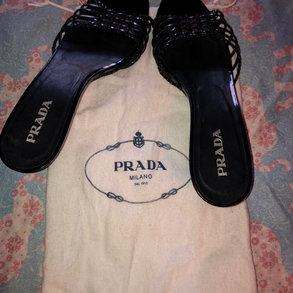 Prada small heeled shoe size 8 1/2 - Picture 2 of 7